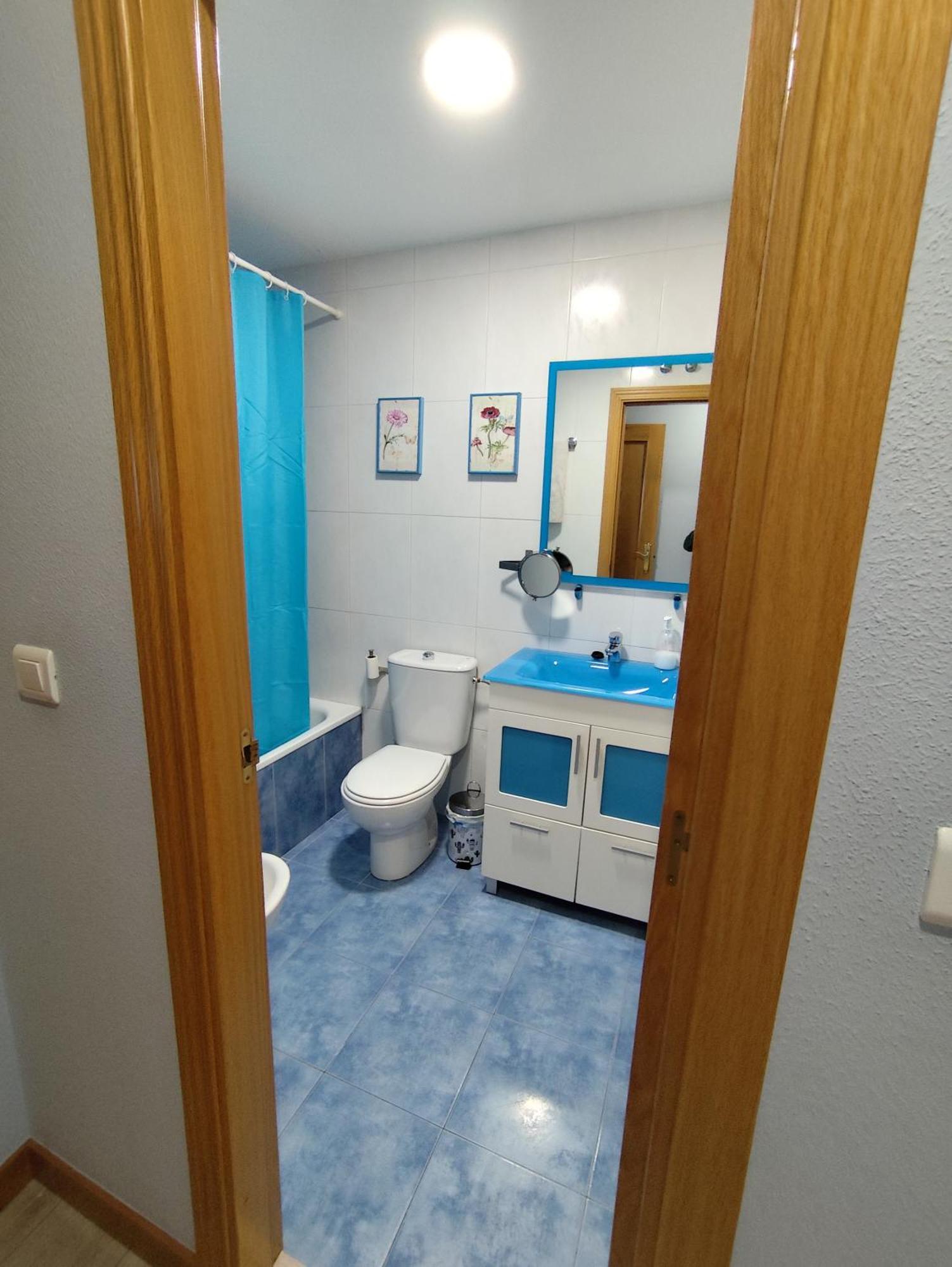 Apartamento De Tres Dormitorios Con Garaje Y Todos Los Servicios Cerca Burgo Buitenkant foto